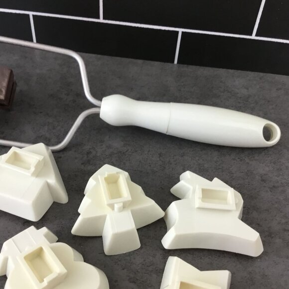 Vintage West German Cookie Cutter Wheel 10 Shapes Rolling Baking Tool 1980s - Picture 5 of 9